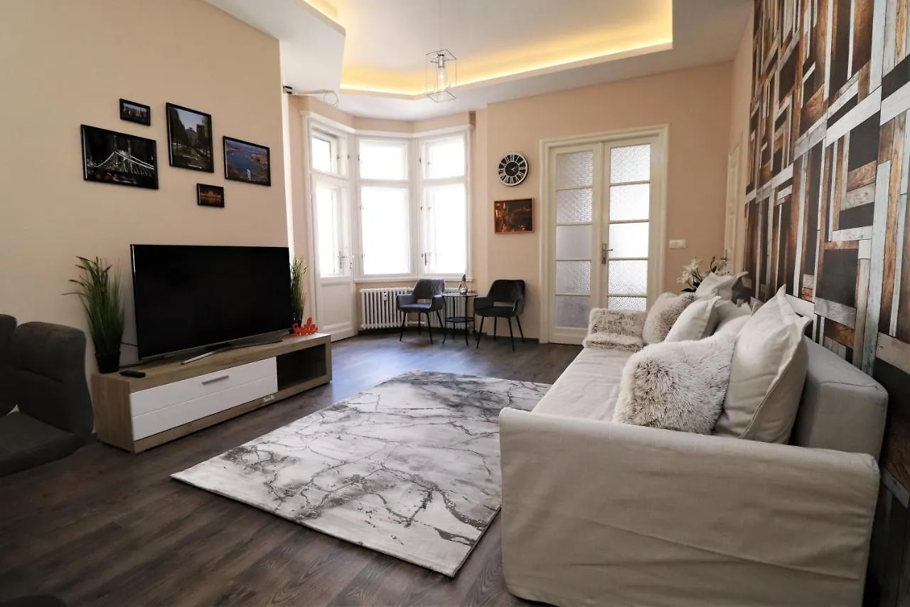 Apartment King Charles Residences Budapest